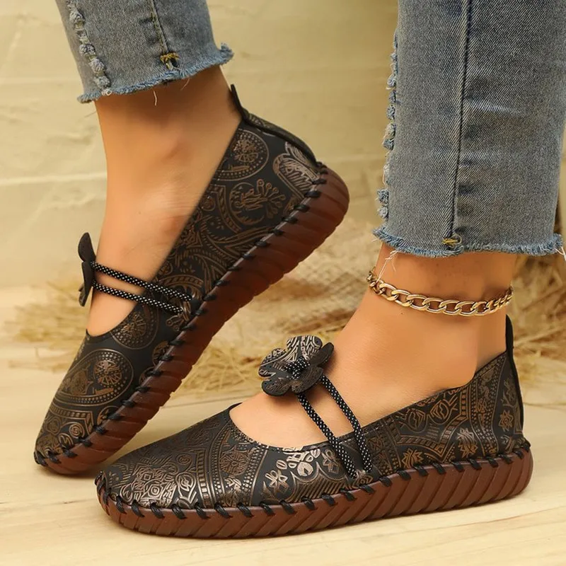 Lee más sobre el artículo 2026 zapatillas de deporte para mujer, mocasines bordados de lujo de