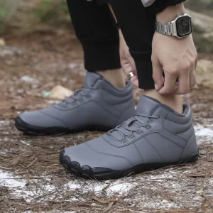 Lee más sobre el artículo Zapatos cálidos de invierno para hombre, zapatos descalzos impermeab
