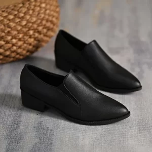 Lee más sobre el artículo 2025 Nuevos mocasines retro franceses para mujer: zapatos sin cordon