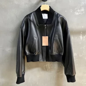 Lee más sobre el artículo Chaqueta de Cuero Genuino para Mujer, Nueva Colección 2026, Estilo U