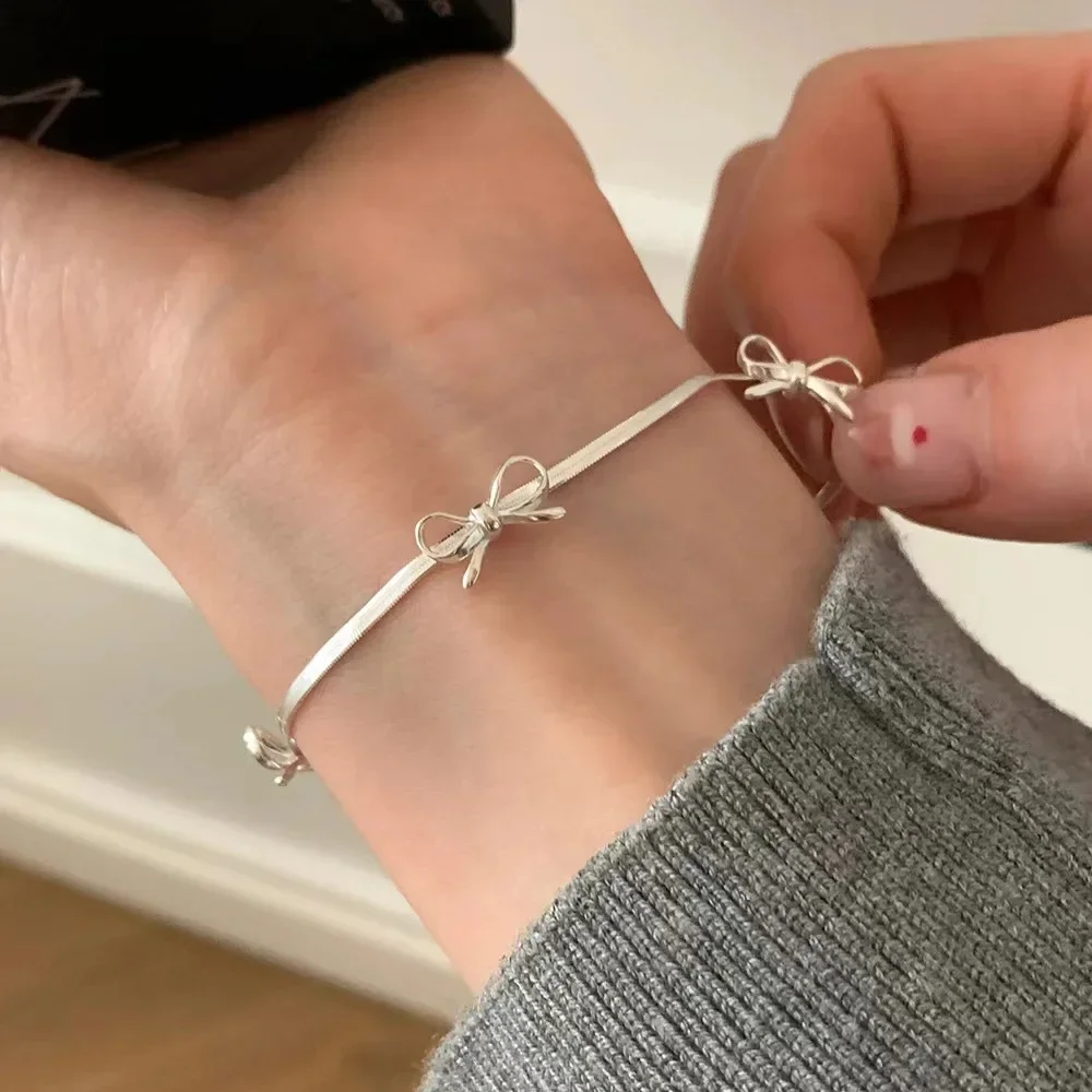 Lee más sobre el artículo LATS, pulseras con lazo dulce a la moda para mujeres y niñas, cinta