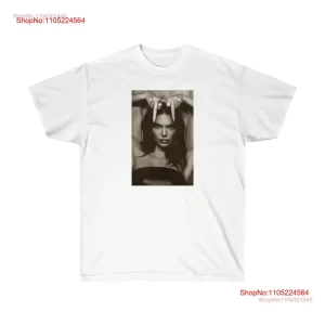 Lee más sobre el artículo Kendall Jenner-Camiseta con dedo medio, algodón blanco, corte clásic