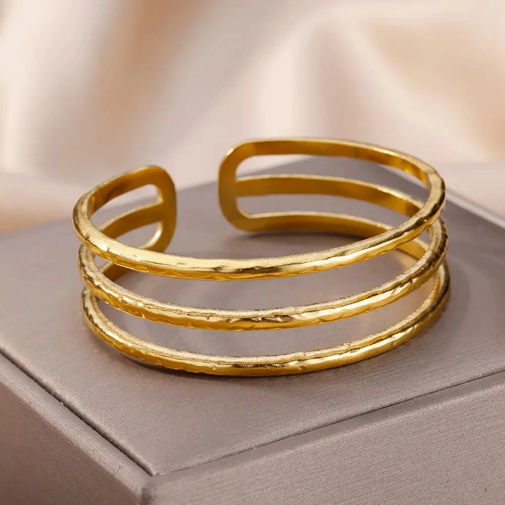 Lee más sobre el artículo Brazaletes de acero inoxidable para mujer, pulseras multicapa de luj