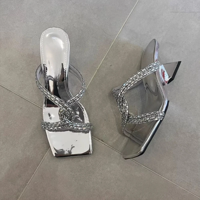 Lee más sobre el artículo Zapatillas De moda para Mujer, zapatos De Mujer con punta cuadrada y